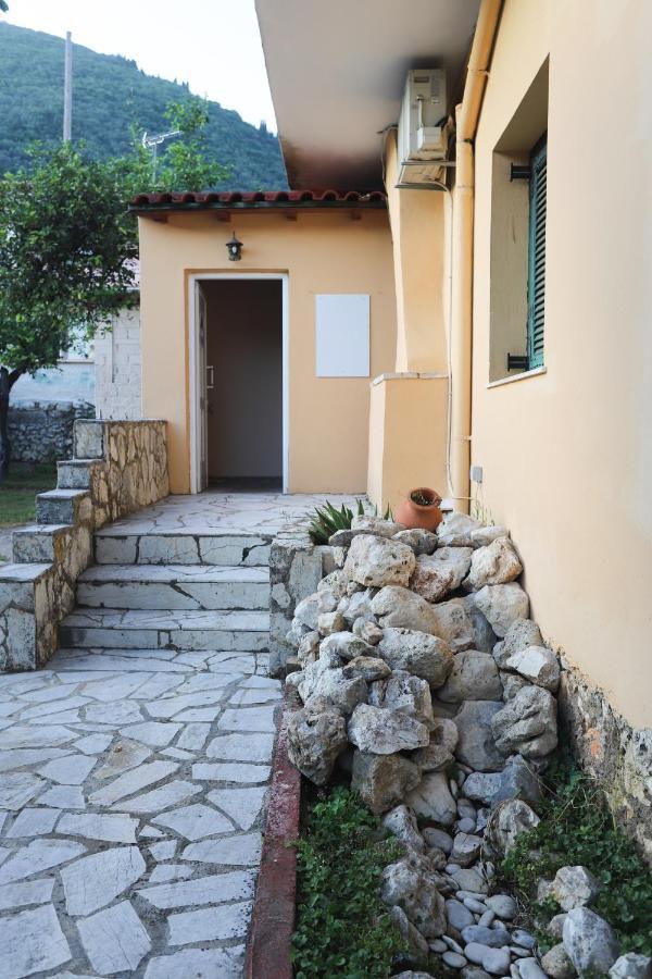 Cosy Budget Rooms To Rent In Ipsos Corfu Exterior foto