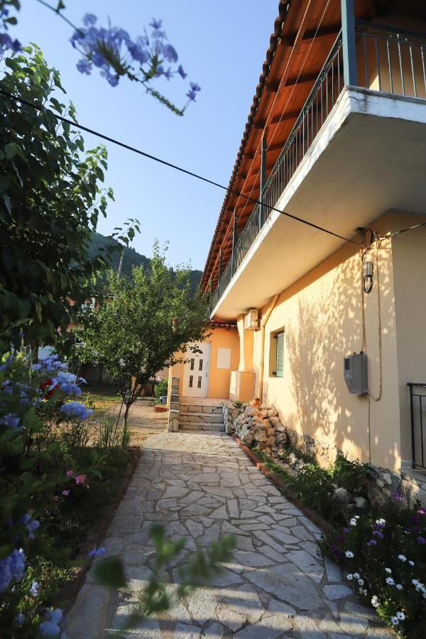 Cosy Budget Rooms To Rent In Ipsos Corfu Exterior foto